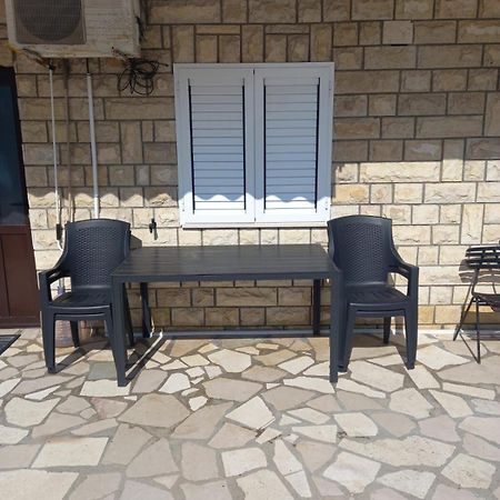 מרינה Apartments Martina מראה חיצוני תמונה