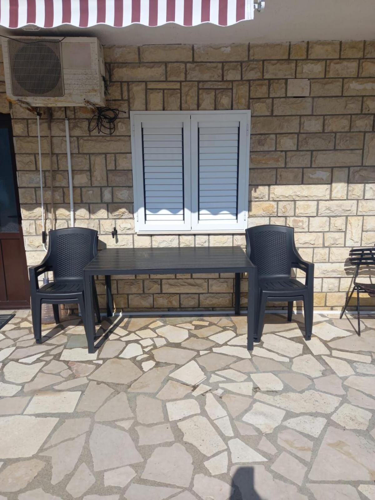 מרינה Apartments Martina מראה חיצוני תמונה