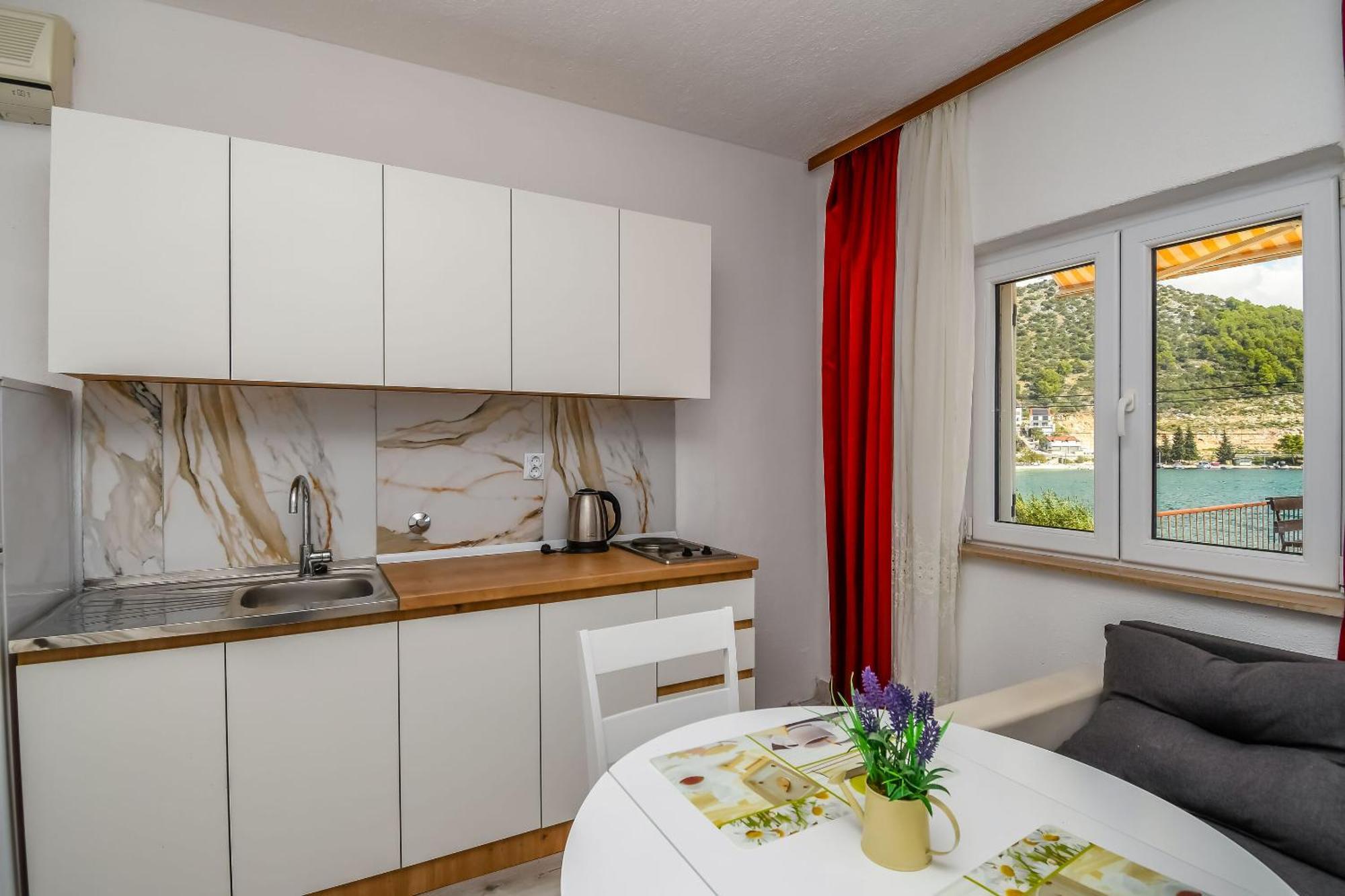 מרינה Apartments Martina מראה חיצוני תמונה